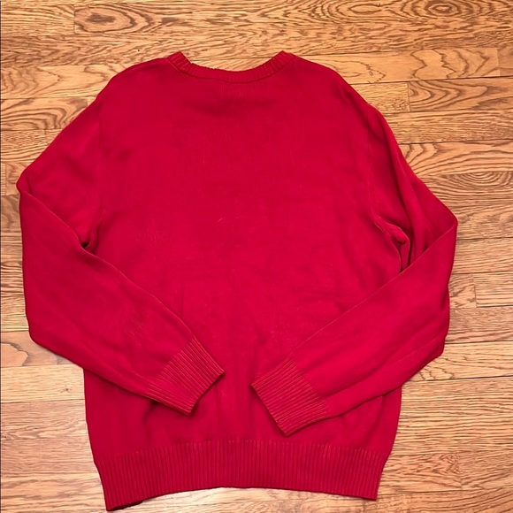 Men’s Dockers Red Sweater with holiday bear & snowflake Design. Size XL - Picture 3 of 3